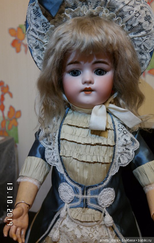 Моя сладкая девочка-конфеточка одевается