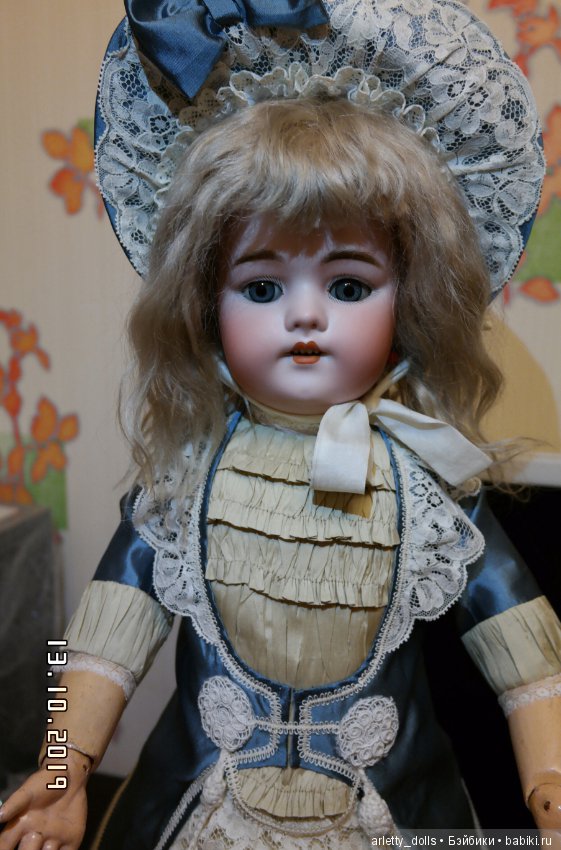 Моя сладкая девочка-конфеточка одевается