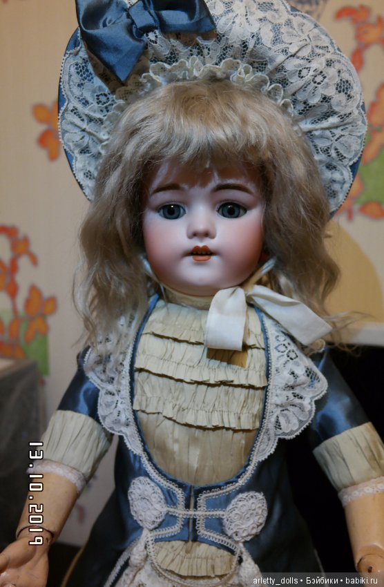 Моя сладкая девочка-конфеточка одевается