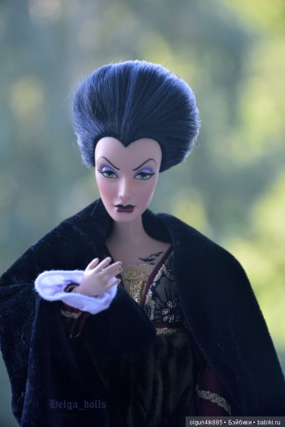 Королева Гримхильда и ее двор (фото 4)