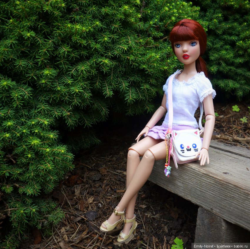 Филиппа Примроуз - кукла-блоггер