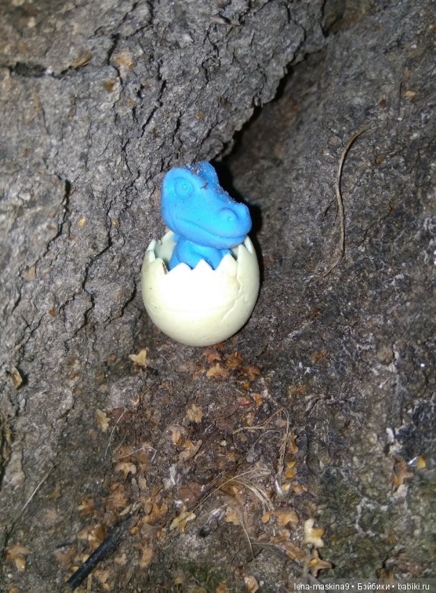 Диназаврики и их малыши, вышлю ночью в лес погулять