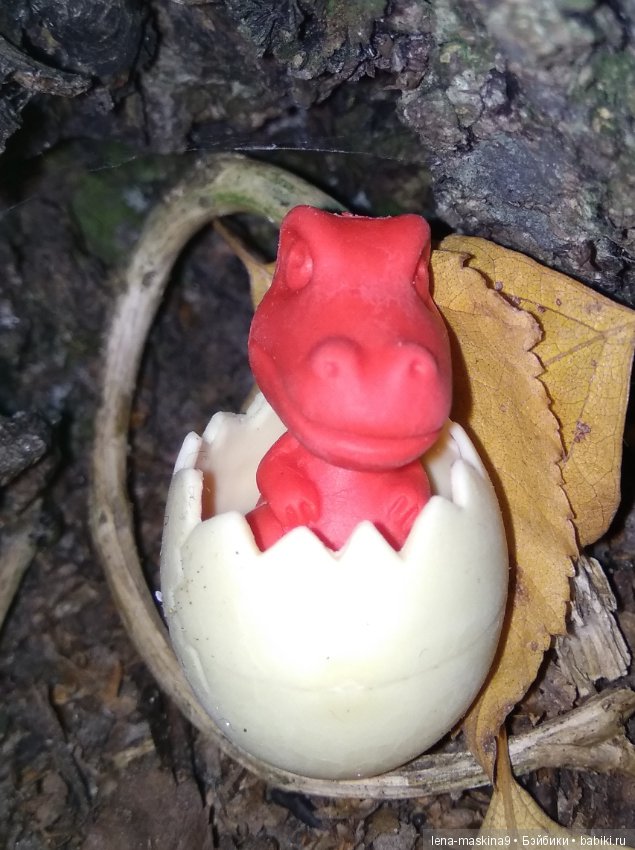 Диназаврики и их малыши, вышлю ночью в лес погулять