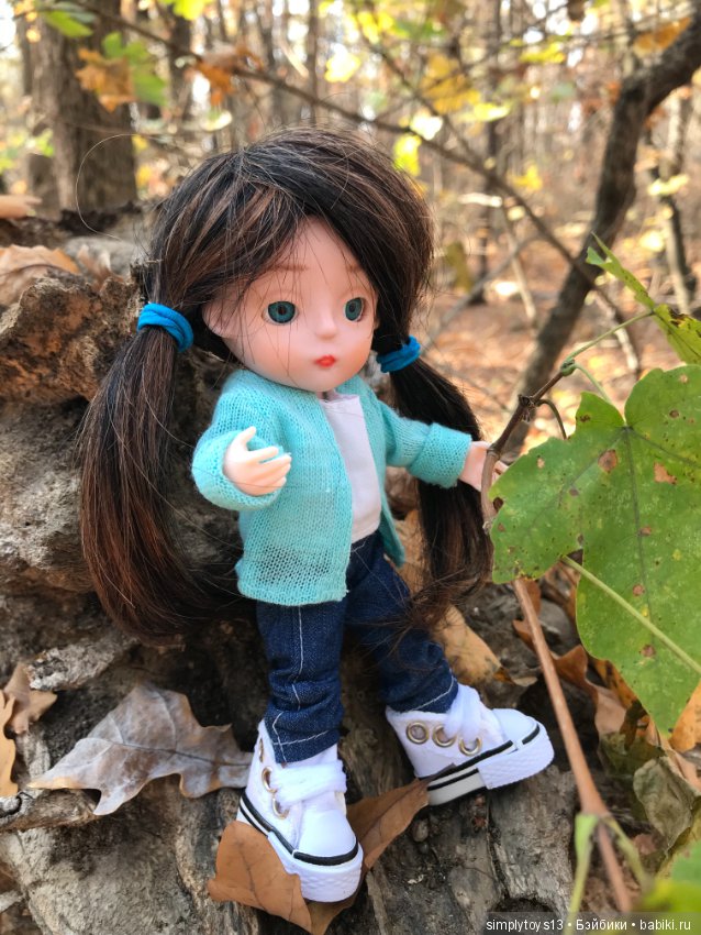 Большая прогулка малюсенькой девочки