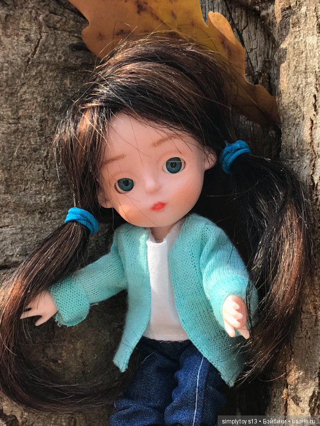 Большая прогулка малюсенькой девочки