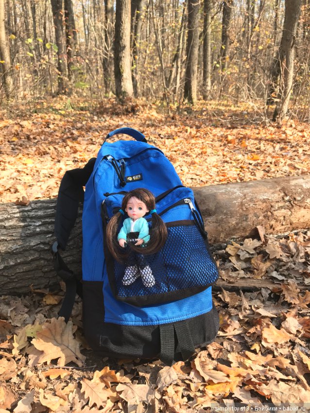 Большая прогулка малюсенькой девочки