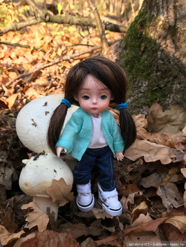 Большая прогулка малюсенькой девочки