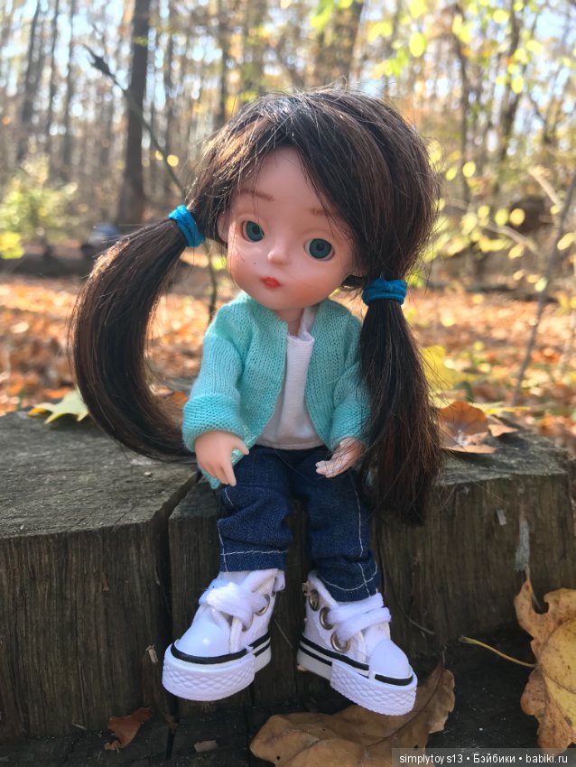 Большая прогулка малюсенькой девочки