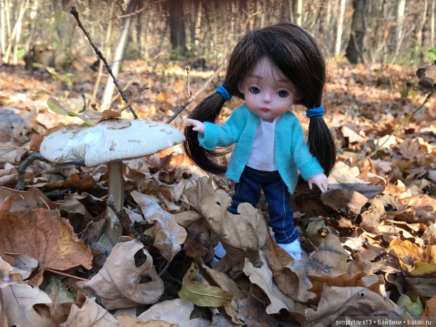 Большая прогулка малюсенькой девочки