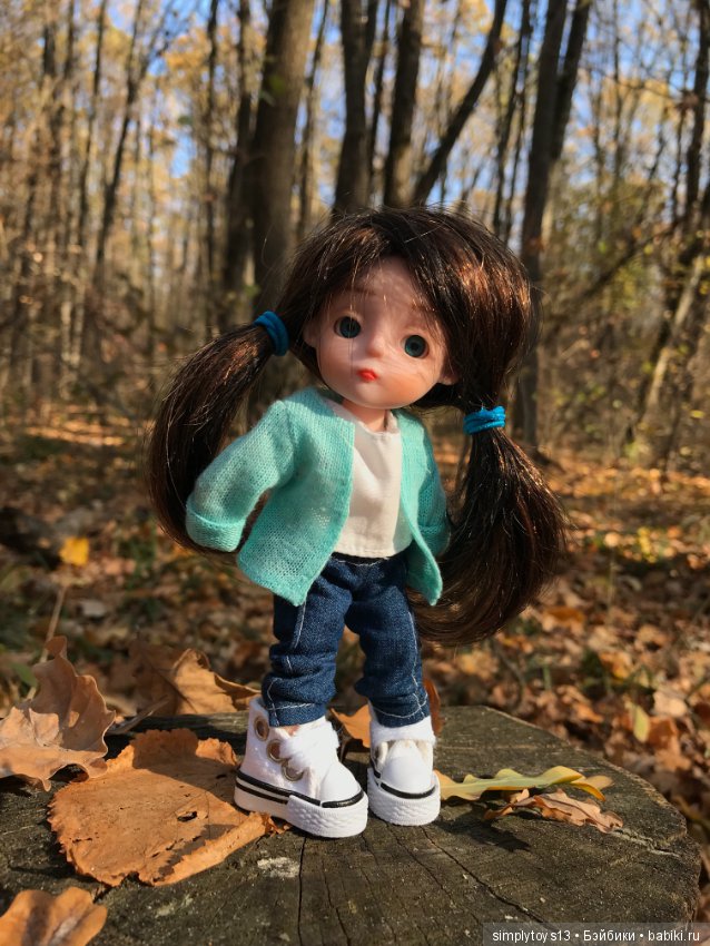 Большая прогулка малюсенькой девочки