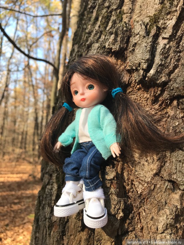 Большая прогулка малюсенькой девочки