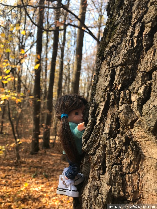 Большая прогулка малюсенькой девочки
