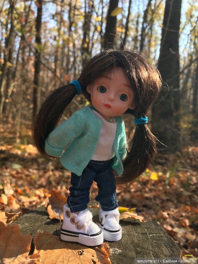 Большая прогулка малюсенькой девочки