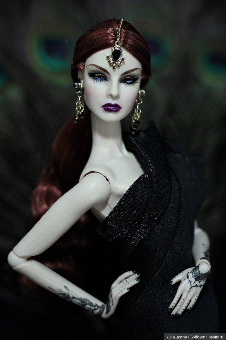 Fashion Royalty Agnes Devotion