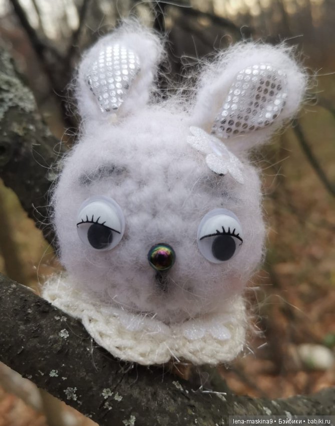 Марфушка - собралась в лес, за зайцами