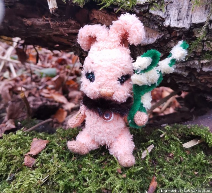 Марфушка - собралась в лес, за зайцами