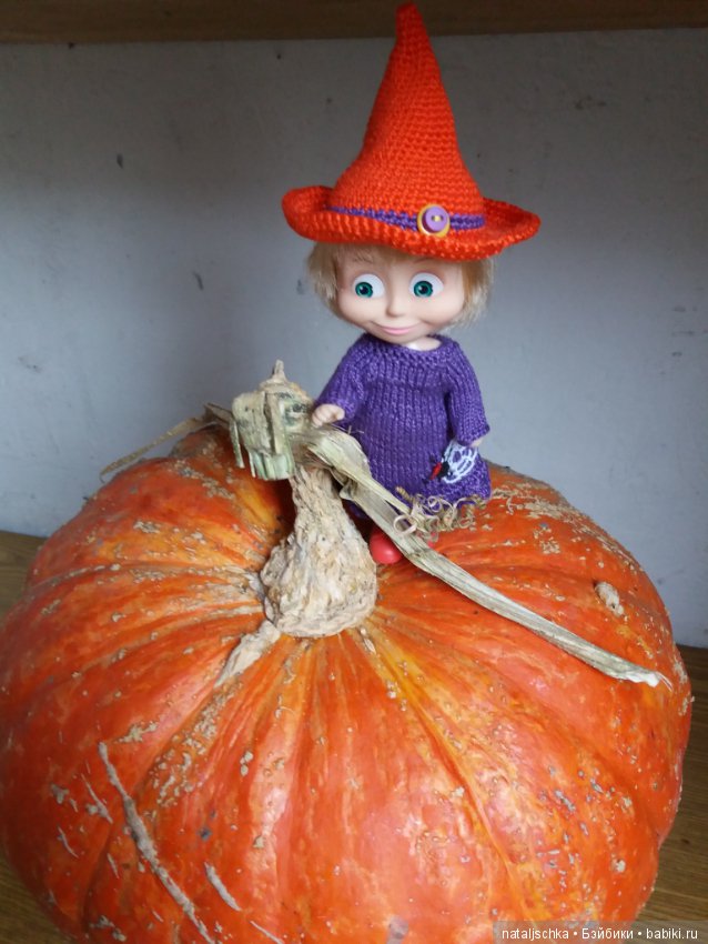 Праздник тыкв — Куклы Маша и Медведь (Simba): Маша в кармашке (фото 7)