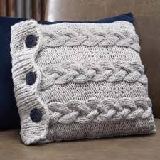 Подушки из старых свитеров. Или СТОП - ХЛАМ