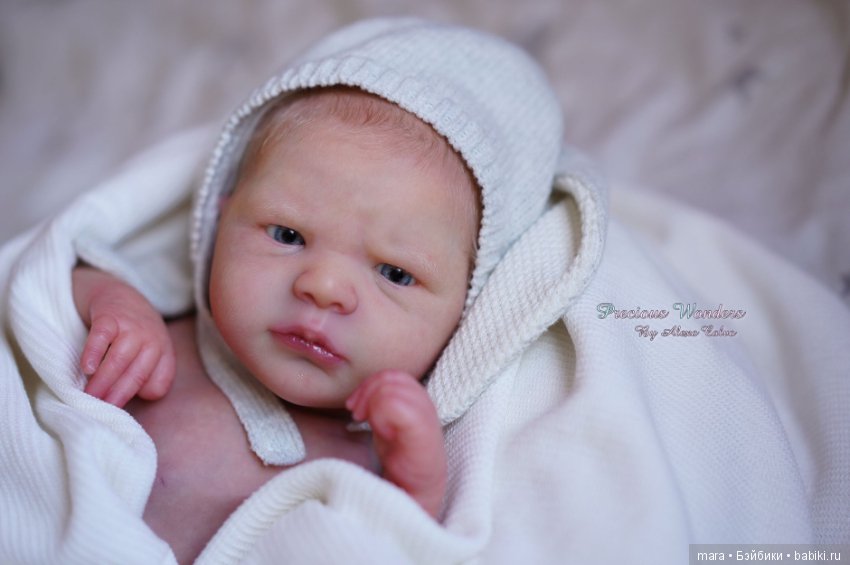 Sweet Corvin скульптора Sabine Altenkirch, автор прототипа Alexa Calvo