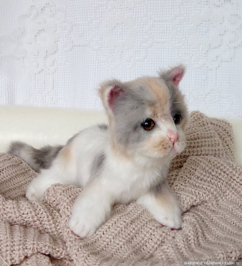 Котенок. Реалистичная плюшевая игрушка (фото 3)