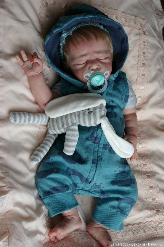 Малышка Ева уезжает в новый дом, видео сборы (фото 3)