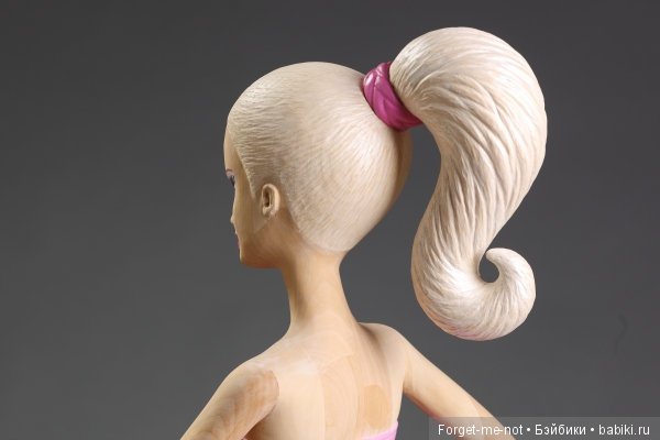 Деревянная скульптура Барби (фото 6)