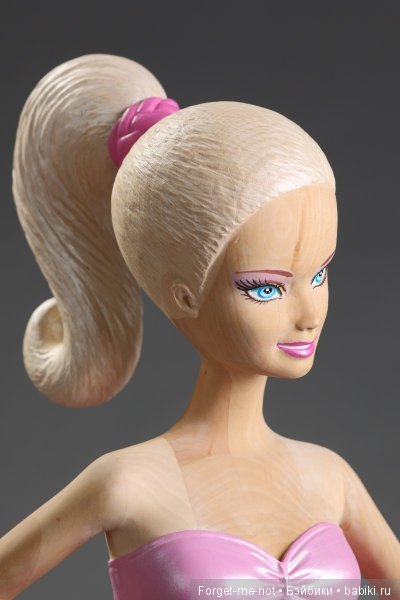 Деревянная скульптура Барби (фото 5)
