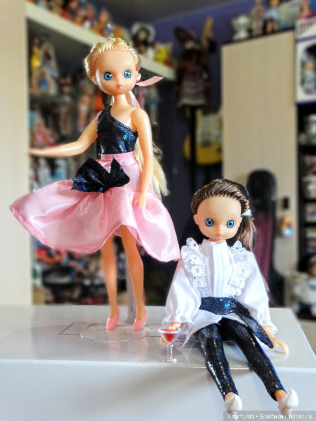 Две Барбары — Российские куклы Весна