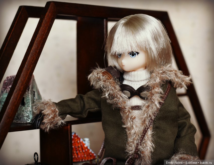 Alvastaria Milo From the Winter Underpass