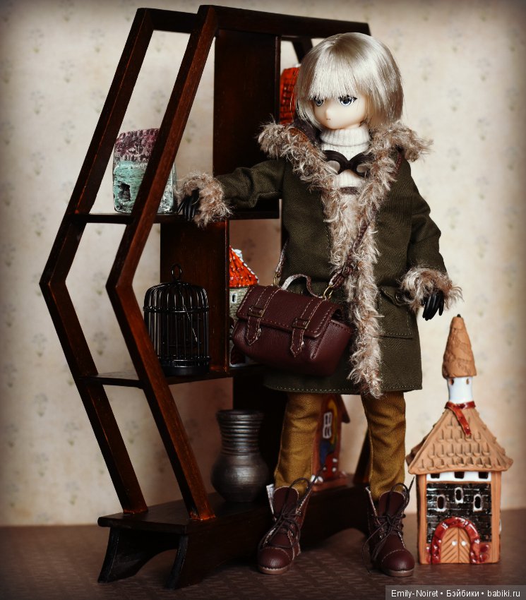 Alvastaria Milo From the Winter Underpass