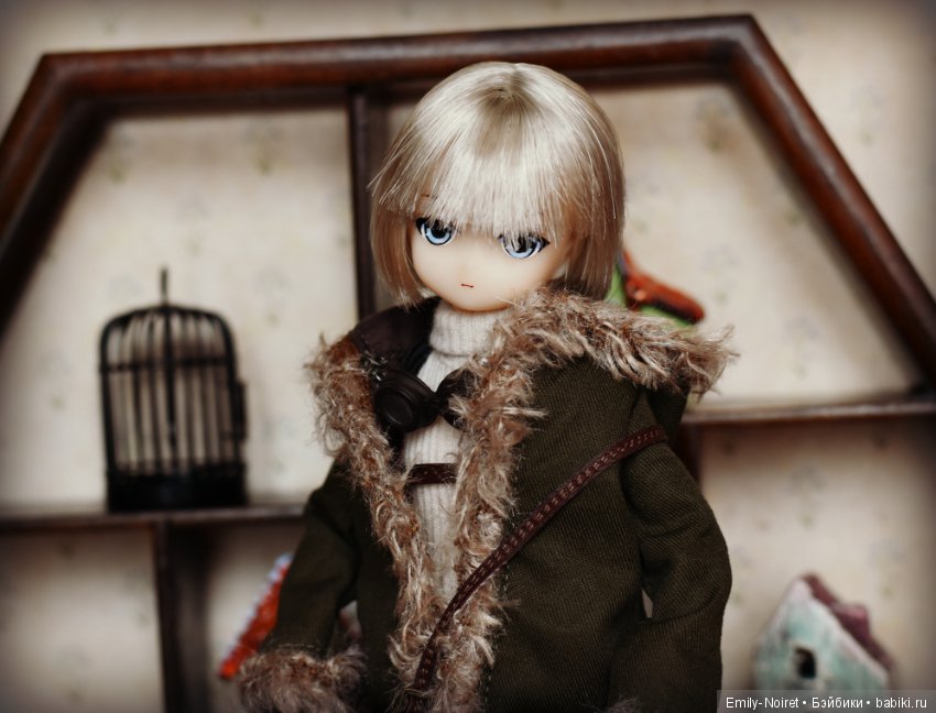 Alvastaria Milo From the Winter Underpass