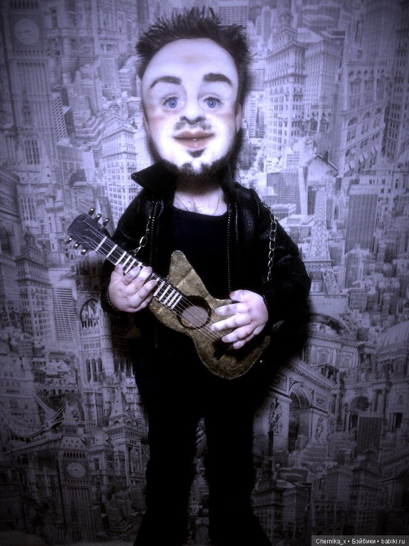 Скульптурный текстиль в чулочной технике - Кукла из капрона