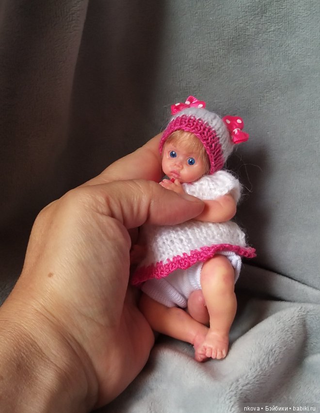 Маленькие куклы из силикона - целая галерея (фото 9)