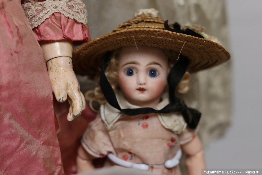 Антикварные куклы из Франции. Девочки из Лиона