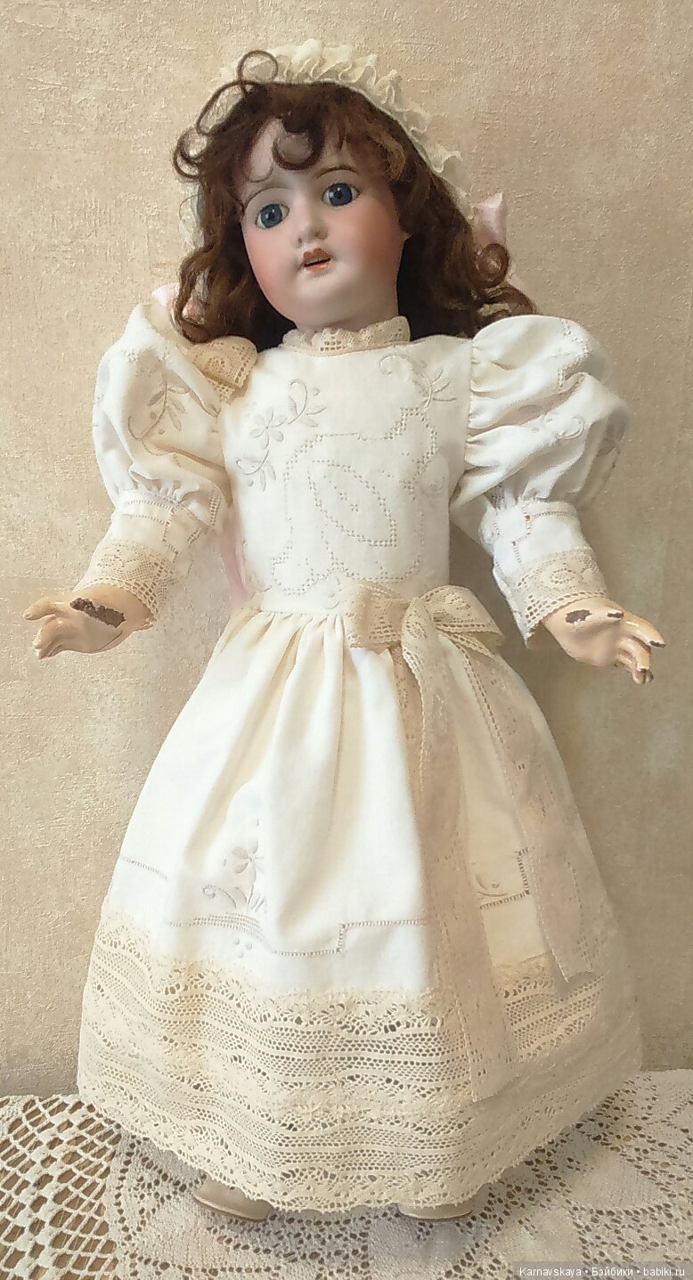 Недавние работы-платья из винтажных вышитых салфеток (фото 8)