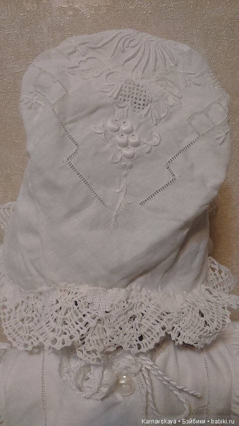 Недавние работы-платья из винтажных вышитых салфеток