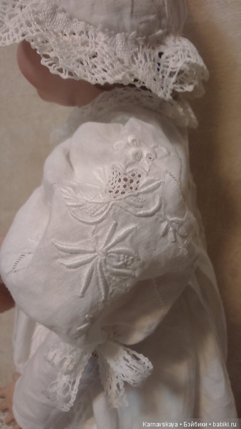 Недавние работы-платья из винтажных вышитых салфеток