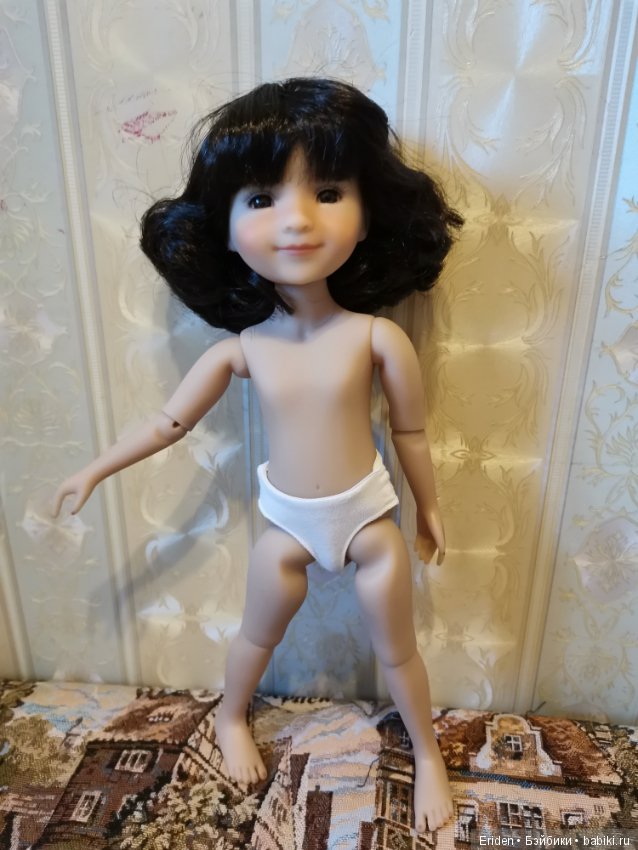 Fashion Friends Ruby Red Galleria молд Effner (фото 7)