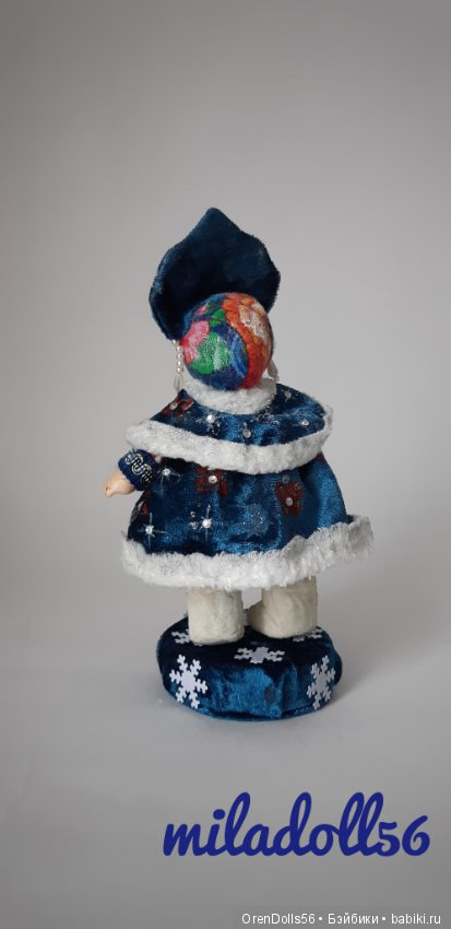 Интерьерная сувенирная кукла "Маленькая Снегурочка" (фото 8)