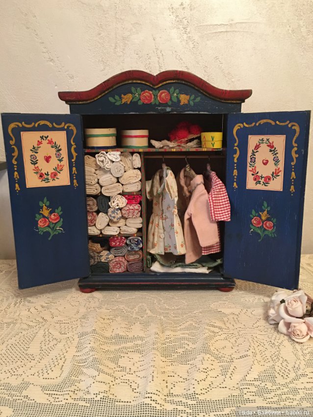 Интересная находка - оригинальный Kathe Kruse шкафчик