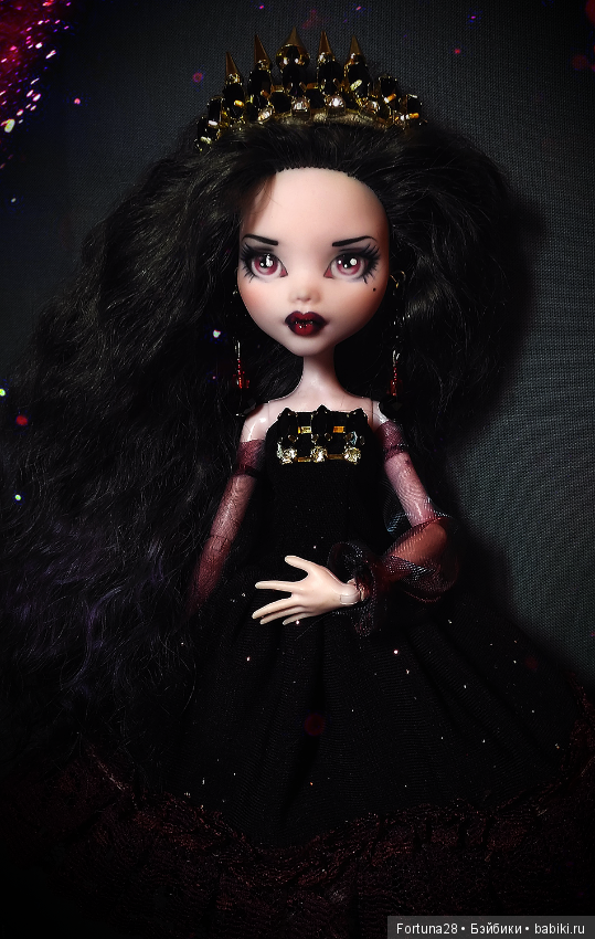 Вампирская принцесса - обновленный образ дочери Дракулы (фото 5)