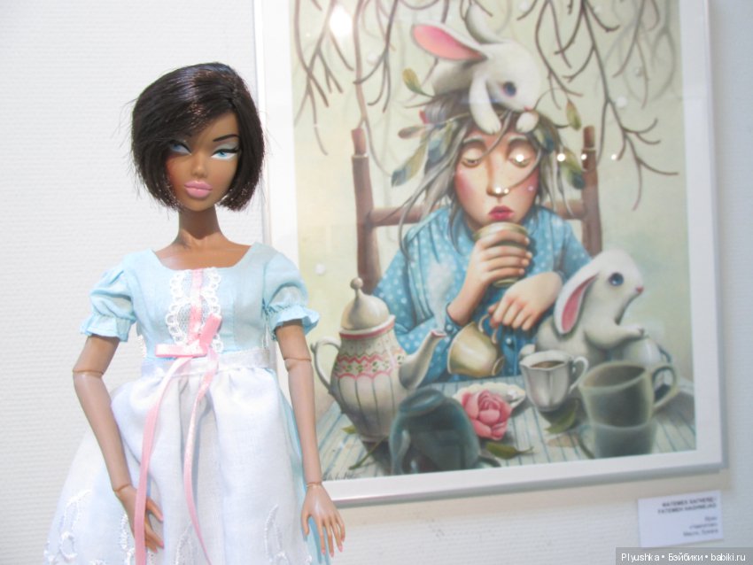 "Время пить чай". Выставка, посвящённая 150-летию книги "Алиса в стране чудес"