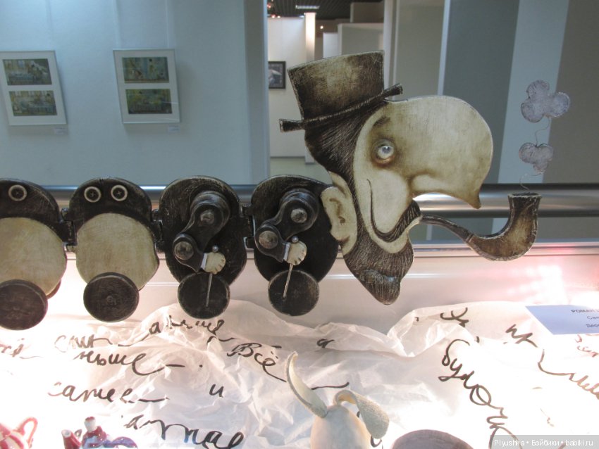 "Время пить чай". Выставка, посвящённая 150-летию книги "Алиса в стране чудес" (фото 6)