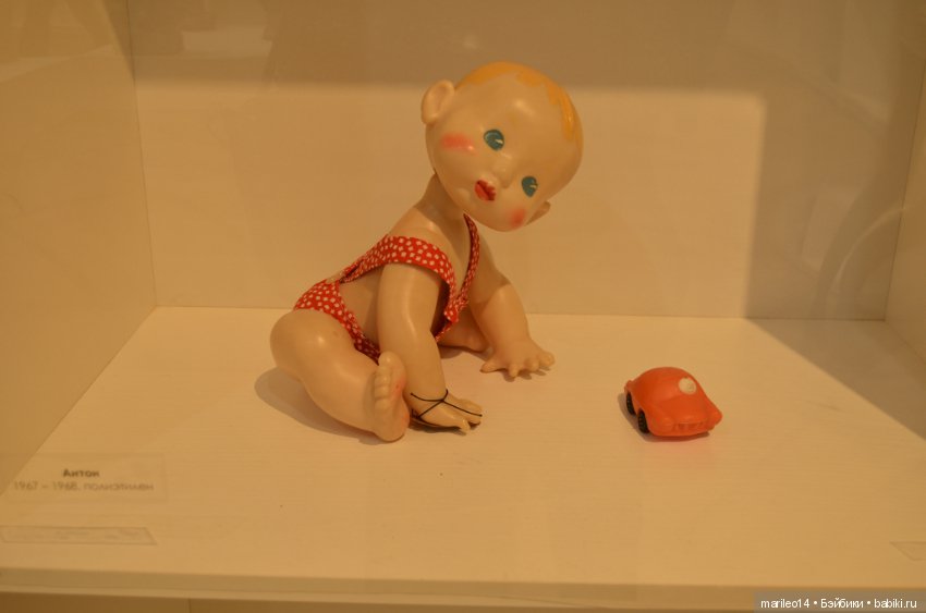 Выставка "Лев Сморгон. К 90-летию со дня рождения" с 19 октября по 8 декабря в Петербурге