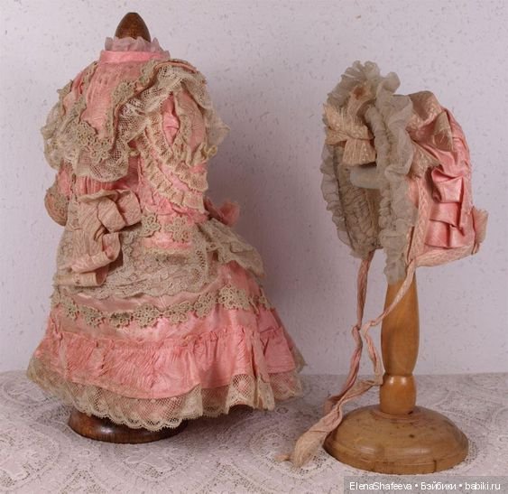 Продолжаются поиски фасона платья (фото 2)