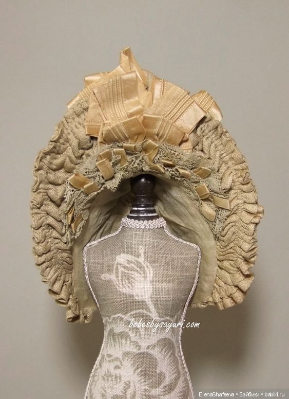 Какой же наряд без боннета