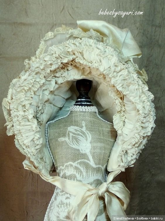 Какой же наряд без боннета