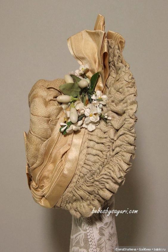 Какой же наряд без боннета