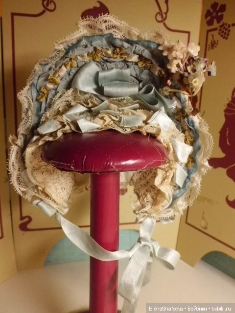 Какой же наряд без боннета