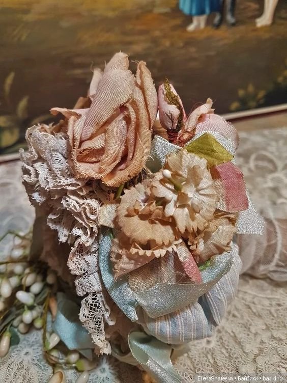 Какой же наряд без боннета